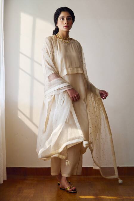 Shop Dot Ivory Cotton, Silk Round Neck Oleria Solid Kurta And Pant Set Online at Aza Fashions Shop_Dot_Ivory Cotton, Silk Round Neck Oleria Solid Kurta And Pant Set _Online_at_Aza_Fashions