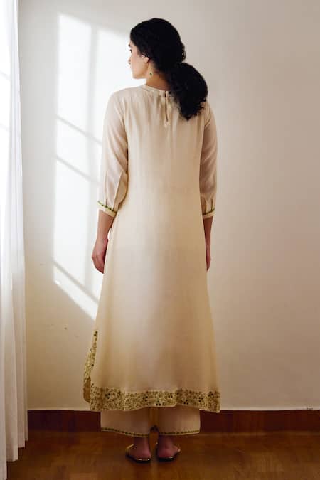 Dot Camellia Embroidered Kurta & Pant Set 