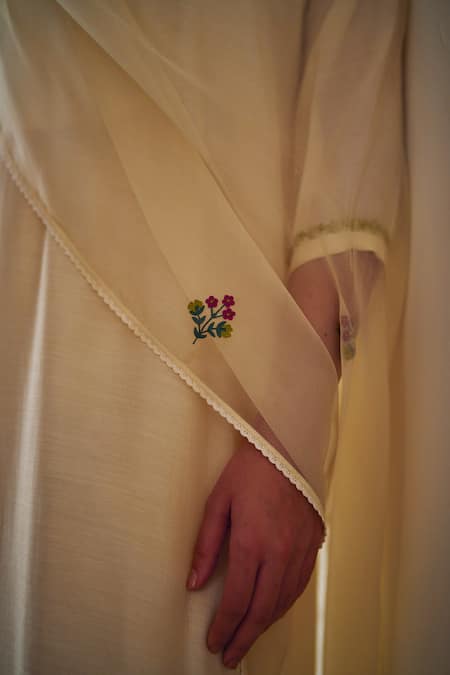 Dot Ivory Organza Tassels, Embroidery Chloris Dupatta Online at Aza Fashions Dot_Ivory Organza Tassels, Embroidery Chloris Dupatta _Online_at_Aza_Fashions