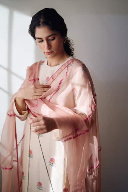 Dot Pink Organza Tassels Florina Dupatta Online at Aza Fashions Dot_Pink Organza Tassels Florina Dupatta _Online_at_Aza_Fashions