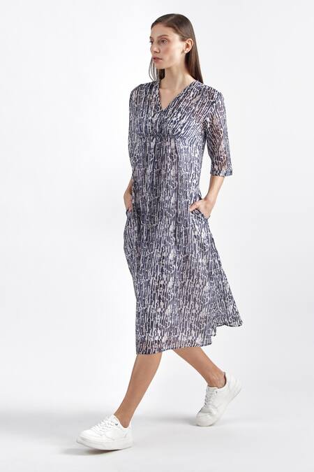 Buy Perona Blue Cotton, Silk V-neck Abstract Print Dress Online at Aza Fashions Buy_Perona_Blue Cotton, Silk V-neck Abstract Print Dress _Online_at_Aza_Fashions
