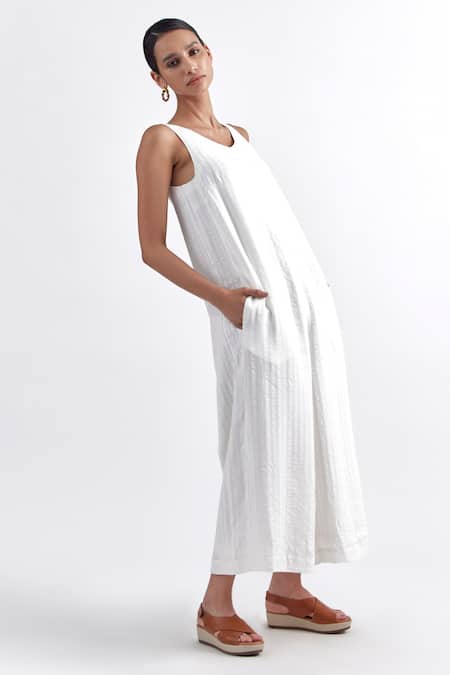 Perona White Viscose Round Neck Jumpsuit Online at Aza Fashions Perona_White Viscose Round Neck Jumpsuit _Online_at_Aza_Fashions