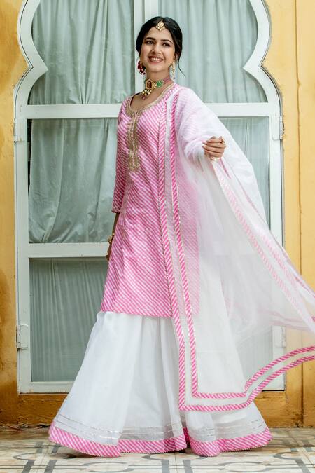 Buy_Kohsh_Pink Cotton Pattern Leheriya Notched V Kurta Lehenga Set_Online_at_Aza_Fashions