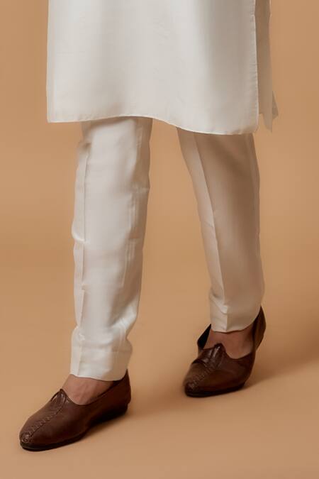 Bubber Couture Off White Cotton, Silk Shiv Straight Kurta Set Online at Aza Fashions Bubber Couture_Off White Cotton, Silk Shiv Straight Kurta Set _Online_at_Aza_Fashions