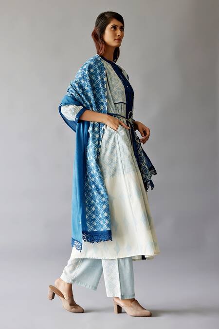 Buy_JAYATI GOENKA_Blue Cotton Lace Open Neck Hand Block Printed Overlay Pant Set _Online_at_Aza_Fashions
