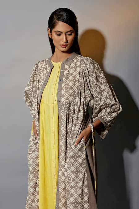 Shop JAYATI GOENKA Brown , Satin Embroidery Mandarin Collar Printed Overlay Pant Set Online at Aza Fashions Shop_JAYATI GOENKA_Brown , Satin Embroidery Mandarin Collar Printed Overlay Pant Set _Online_at_Aza_Fashions