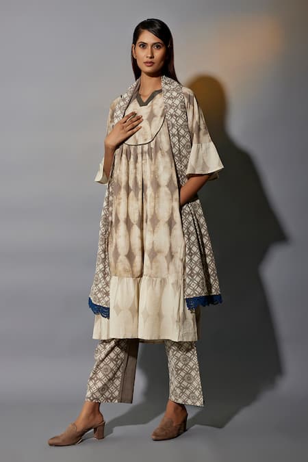 JAYATI GOENKA Brown Cotton Lace, Embroidery Geometric Hand Block Print Anarkali Set Online at Aza Fashions JAYATI GOENKA_Brown Cotton Lace, Embroidery Geometric Hand Block Print Anarkali Set _Online_at_Aza_Fashions