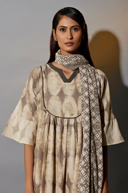 Buy JAYATI GOENKA Brown Cotton Lace, Embroidery Geometric Hand Block Print Anarkali Set Online at Aza Fashions Buy_JAYATI GOENKA_Brown Cotton Lace, Embroidery Geometric Hand Block Print Anarkali Set _Online_at_Aza_Fashions