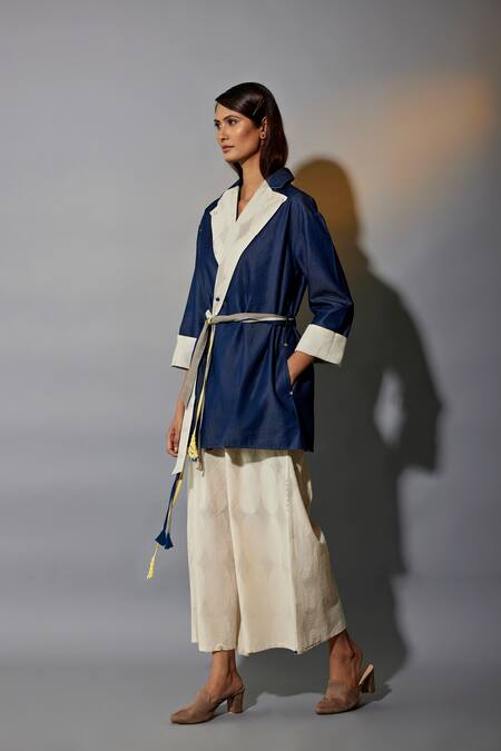 Shop JAYATI GOENKA Beige , Satin Diamond Hand Block Print Jacket And Trouser Set Online at Aza Fashions Shop_JAYATI GOENKA_Beige , Satin Diamond Hand Block Print Jacket And Trouser Set _Online_at_Aza_Fashions