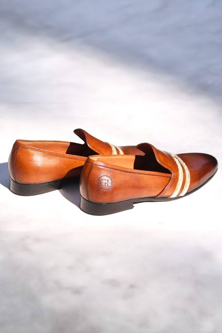 Buy Shradha Hedau Footwear Couture Brown Naveen Embroidered Moccasin Online at Aza Fashions Buy_Shradha Hedau Footwear Couture_Brown Naveen Embroidered Moccasin _Online_at_Aza_Fashions