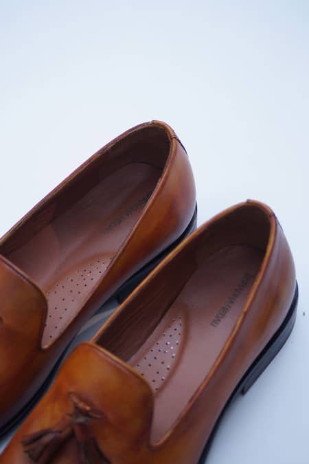 Shop Shradha Hedau Footwear Couture Brown Dario Tassel Detailed Loafers at Aza Fashions Shop_Shradha Hedau Footwear Couture_Brown Dario Tassel Detailed Loafers _at_Aza_Fashions