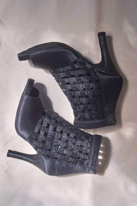 Buy_Shradha Hedau Footwear Couture_Black Irya Checkered Cutout Detail Heels _Online_at_Aza_Fashions