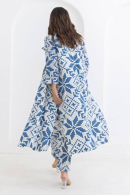 Shop Pooja Rajgarhia Gupta Off White Crepe Embroidery Square Neck, Checkered Print Jacket And Pant Set at Aza Fashions Shop_Pooja Rajgarhia Gupta_Off White Crepe Embroidery Square Neck, Checkered Print Jacket And Pant Set _at_Aza_Fashions