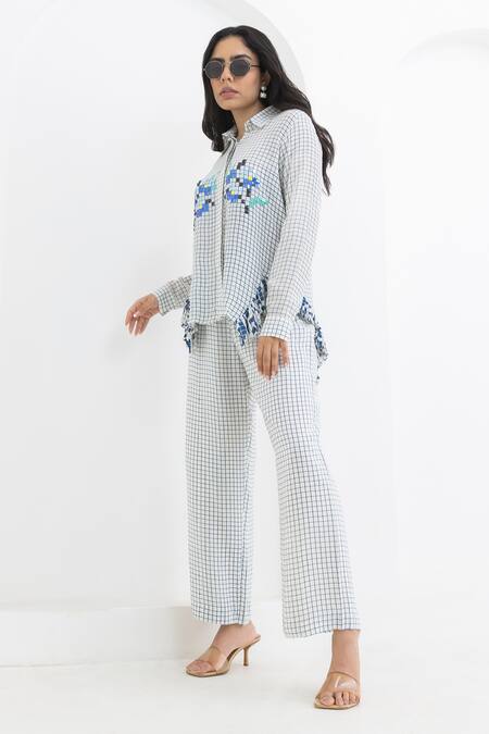 Pooja Rajgarhia Gupta Off White Crepe Embroidery Shawl Neck Checkered Print Shirt And Trouser Set Online at Aza Fashions Pooja Rajgarhia Gupta_Off White Crepe Embroidery Shawl Neck Checkered Print Shirt And Trouser Set _Online_at_Aza_Fashions