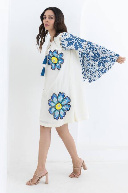Buy Pooja Rajgarhia Gupta Off White Crepe Embroidery Round Neck Flower Shift Dress Online at Aza Fashions Buy_Pooja Rajgarhia Gupta_Off White Crepe Embroidery Round Neck Flower Shift Dress _Online_at_Aza_Fashions