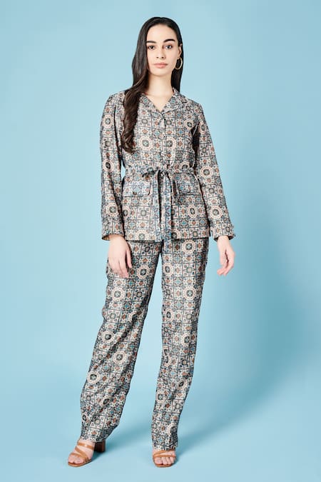 Sammohi By Moksha And Hiral Blue Chanderi Silk Collared Kai Shirt With Pant 