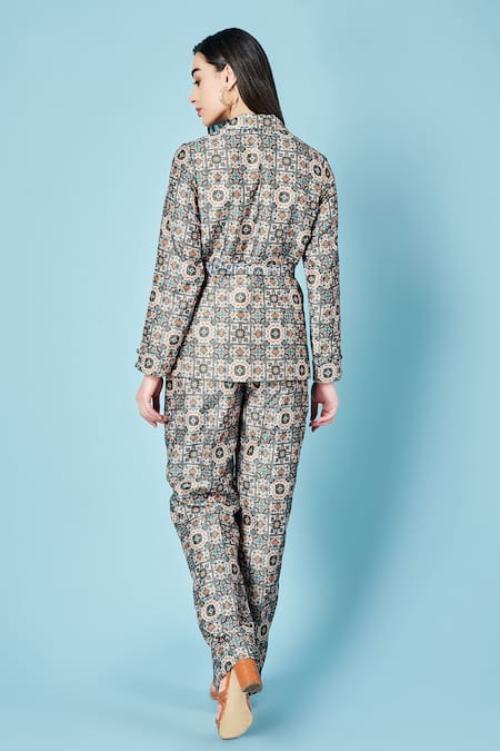 Shop Sammohi By Moksha And Hiral Blue Chanderi Silk Collared Kai Shirt With Pant at Aza Fashions Shop_Sammohi By Moksha And Hiral_Blue Chanderi Silk Collared Kai Shirt With Pant _at_Aza_Fashions