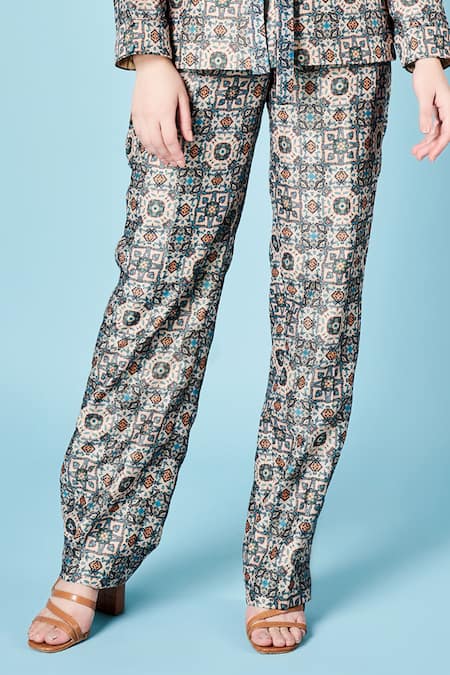 Buy Sammohi By Moksha And Hiral Blue Chanderi Silk Collared Kai Shirt With Pant Online at Aza Fashions Buy_Sammohi By Moksha And Hiral_Blue Chanderi Silk Collared Kai Shirt With Pant _Online_at_Aza_Fashions