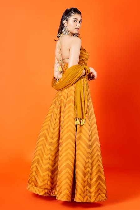 Sammohi By Moksha And Hiral Clara Chevron Print Lehenga Set 