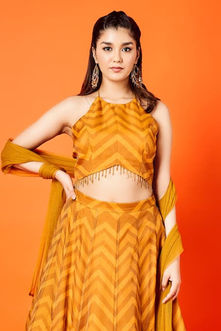 Buy_Sammohi By Moksha And Hiral_Yellow Organza, Tulle Halter Neck Clara Chevron Print Lehenga Set _Online_at_Aza_Fashions