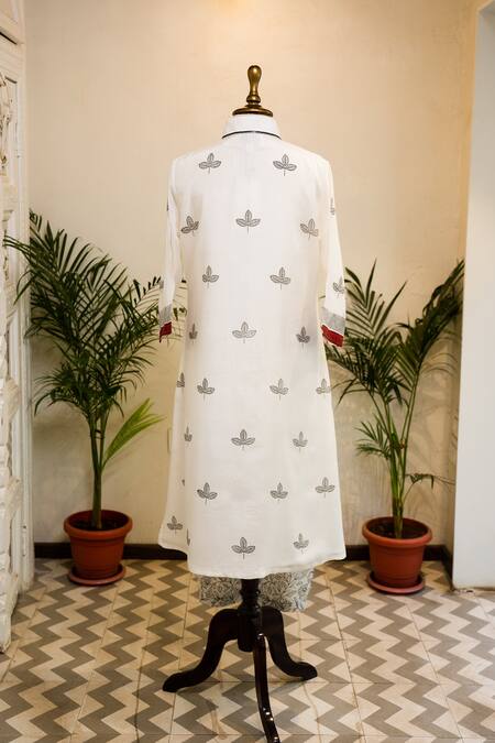 Sanjev Marwaaha_Ivory Cotton Silk Hand Block Printed Collared Neck Tunic And Pant Set_at_Aza_Fashions