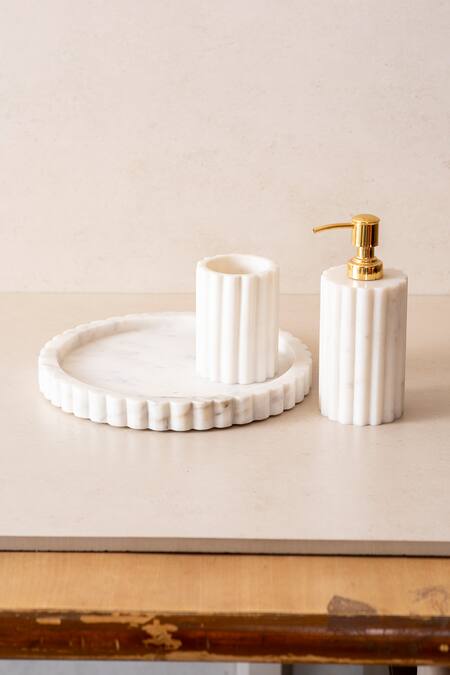 Buy_The Decor Remedy_White Brass Alloy Pearly Bathroom Of 3_Online_at_Aza_Fashions