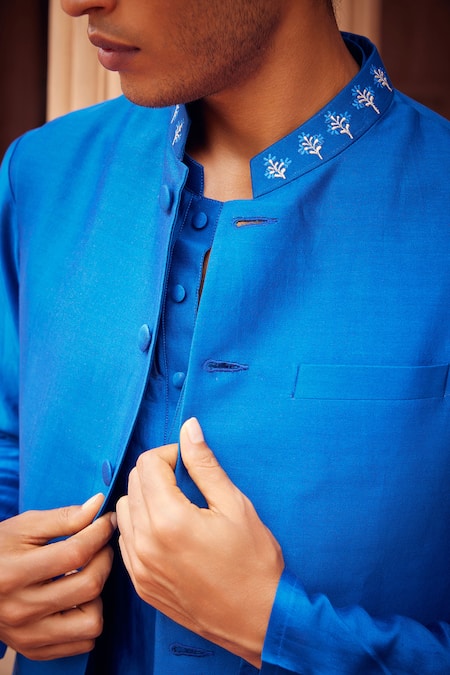 Seema Nanda Blue Chanderi Silk, Cotton, Lycra Embroidery Floral Bundi Kurta Set Online at Aza Fashions Seema Nanda_Blue Chanderi Silk, Cotton, Lycra Embroidery Floral Bundi Kurta Set _Online_at_Aza_Fashions