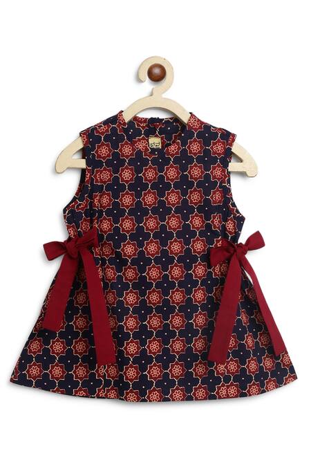 Shop_Tiber Taber_Blue Cotton Embroidery Geometric Bloom Print Kurta With Pant_Online_at_Aza_Fashions