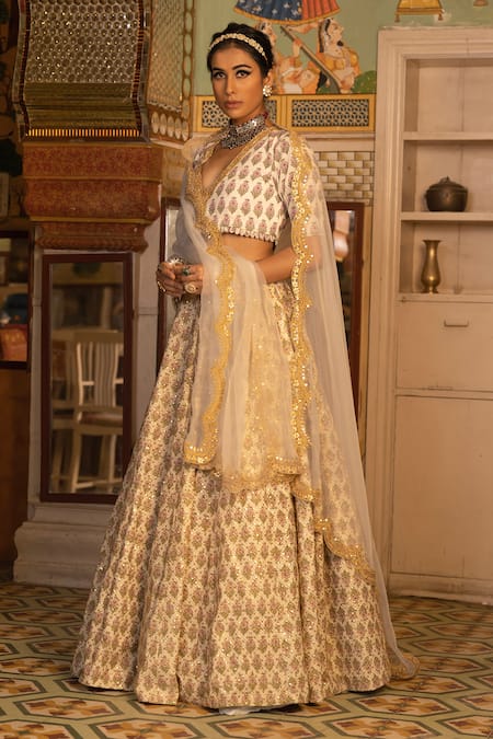 Buy_Gulabo Jaipur_White Cotton Sequins, Zari, Embroidery Parveen Floral Print And Lehenga Set _Online_at_Aza_Fashions