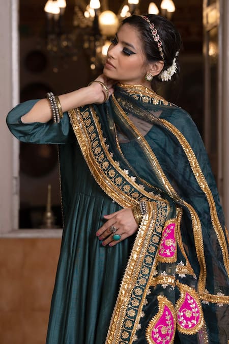 Buy Emerald Green Chanderi Embroidered Shri Anarkali Set With Dupatta For  Women by Gulabo Jaipur Online at Aza Fashions.