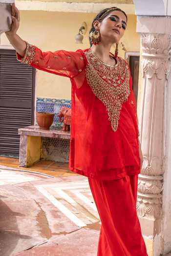 Buy Gulabo Jaipur Red Organza, Muslin Zari Round Neck Zifa Floral Zardozi Work Kurta Pant Set Online at Aza Fashions Buy_Gulabo Jaipur_Red Organza, Muslin Zari Round Neck Zifa Floral Zardozi Work Kurta Pant Set _Online_at_Aza_Fashions