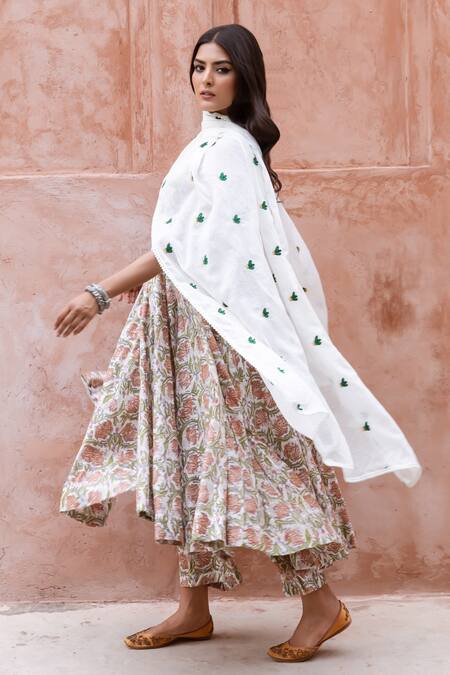 Buy_Gulabo Jaipur_White Lurex Embroidery Round Neck Noorani Botanical Print Anarkali Set _Online_at_Aza_Fashions