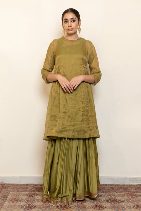 Nirjara Zareen Half Moon Embroidered Kurta With Gharara 