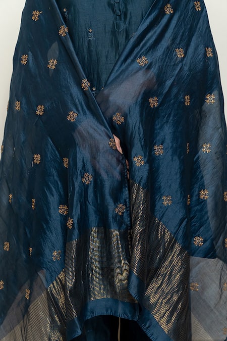 Shop Nirjara Blue Chanderi Silk, Cotton Embroidery, Sequins Floral Sprig Kurta Pant Set Shop_Nirjara_Blue Chanderi Silk, Cotton Embroidery, Sequins Floral Sprig Kurta Pant Set