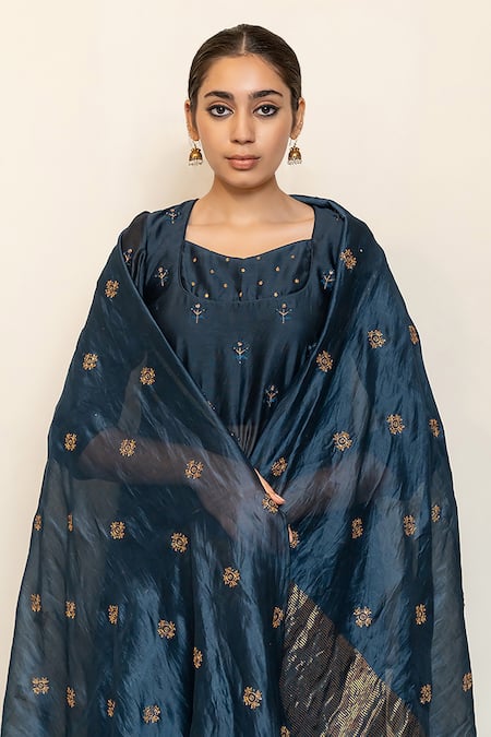 Buy Nirjara Blue , Silk, Heer Kanchadi Blouse Lehenga Set Buy_Nirjara_Blue , Silk, Heer Kanchadi Blouse Lehenga Set