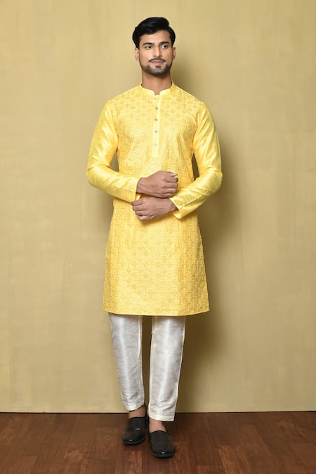 Aryavir Malhotra Thread & Sequin Embroidered Kurta Set 