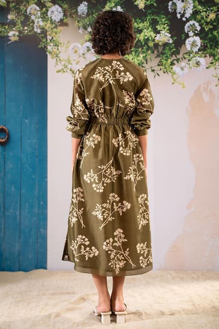 Shop Arcvsh By Pallavi Singh Green Silk, Chanderi Split V-neck Floral Print Dress at Aza Fashions Shop_Arcvsh By Pallavi Singh_Green Silk, Chanderi Split V-neck Floral Print Dress _at_Aza_Fashions