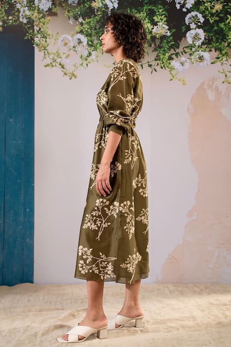 Arcvsh By Pallavi Singh Green Silk, Chanderi Split V-neck Floral Print Dress Online at Aza Fashions Arcvsh By Pallavi Singh_Green Silk, Chanderi Split V-neck Floral Print Dress _Online_at_Aza_Fashions