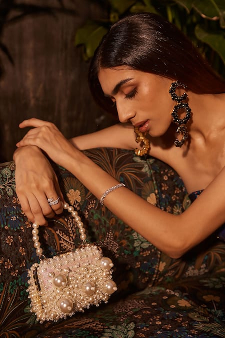 Bag Head Pearl Embellished Mini Bag 