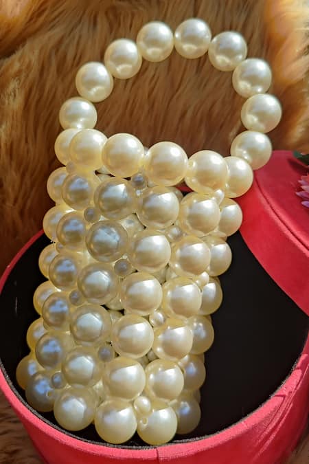 Bag Head Pearl Embellished Bucket Bag 