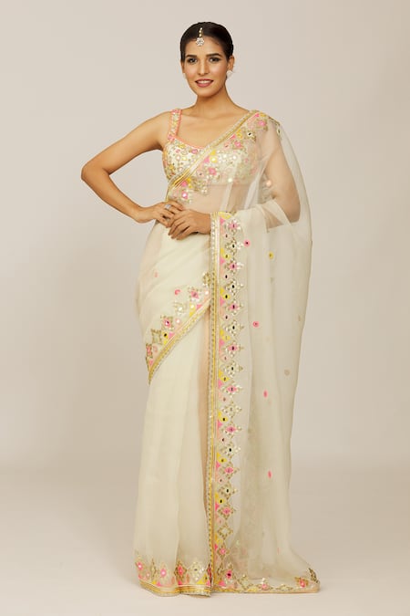 Gopi Vaid Maahi Embroidered Saree With Blouse 