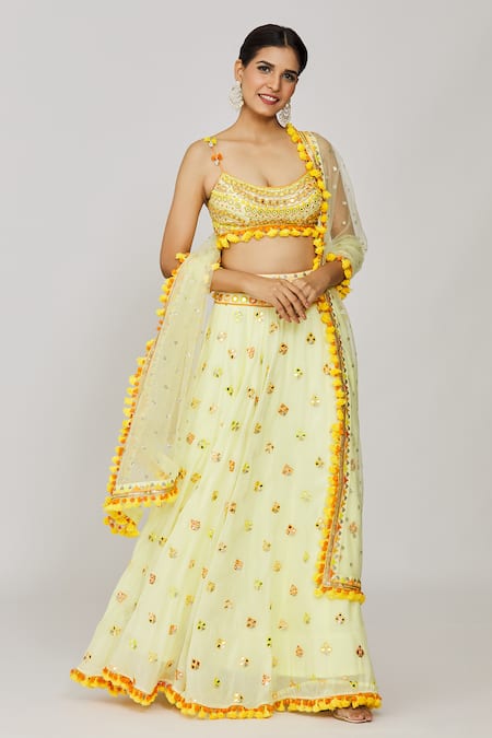 Gopi Vaid Yellow Skirt Georgette Embroidered And Printed Thread Round Priti Victorian Set 