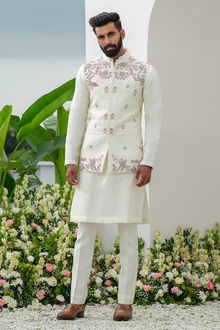 Amrit Dawani Ivory Cotton Silk Embroidered Thread Floral Bundi Kurta Set