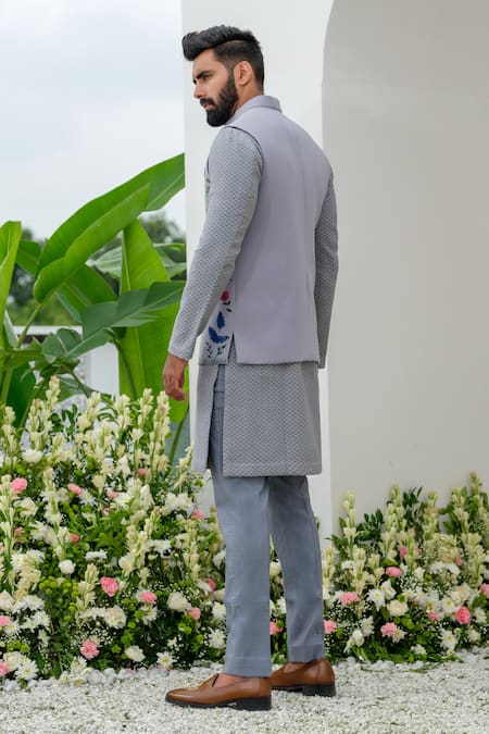 Amrit Dawani Handpainted Floral Bundi Kurta Set 