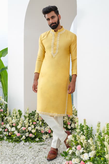 Amrit Dawani Yellow Kurta Cotton Blend Embroidered Thread Placed Cutdana With Trouser