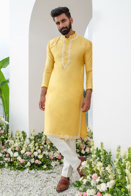 Amrit Dawani Yellow Kurta Cotton Blend Embroidered Thread Placed Cutdana With Trouser 