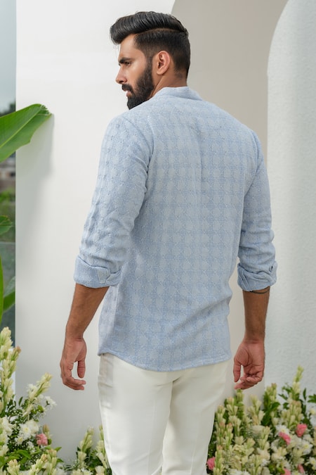 Amrit Dawani Geometric Thread Embroidered Short Kurta 