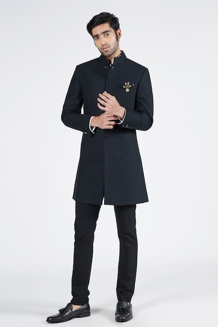 S&N by Shantnu Nikhil Textured Nehruvian Collar Sherwani 