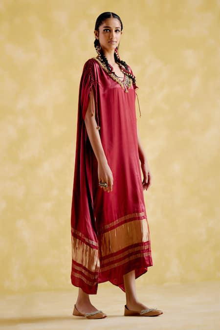 Buy 5elements Maroon Modal, Satin Embroidery V-neck Amor Ghungroo Embellished Neckline Kaftan Online at Aza Fashions Buy_5elements_Maroon Modal, Satin Embroidery V-neck Amor Ghungroo Embellished Neckline Kaftan _Online_at_Aza_Fashions