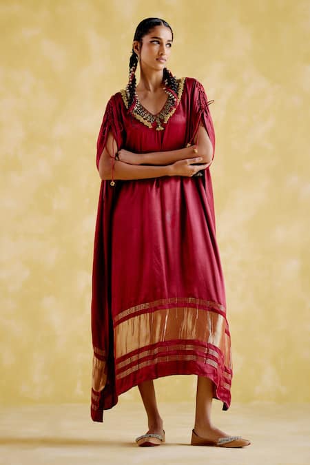 Shop 5elements Maroon Modal, Satin Embroidery V-neck Amor Ghungroo Embellished Neckline Kaftan Online at Aza Fashions Shop_5elements_Maroon Modal, Satin Embroidery V-neck Amor Ghungroo Embellished Neckline Kaftan _Online_at_Aza_Fashions
